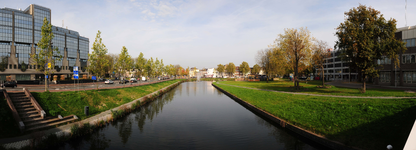 834744 Panorama van de Stadsbuitengracht te Utrecht, vanaf de Paardenveldbrug, met links de Daalsesingel en rechts het ...